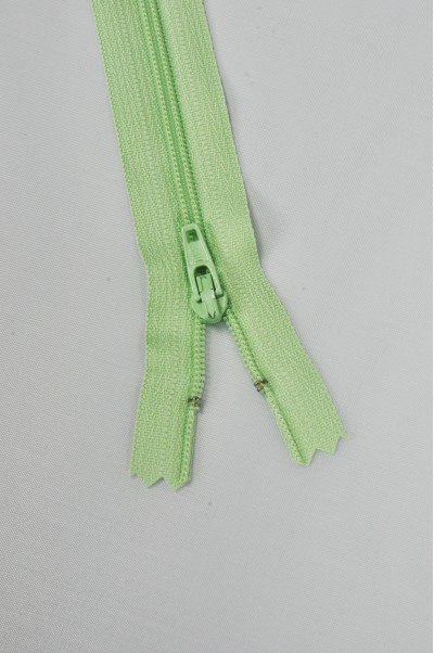 ZIP033  1號拉鏈  成衣單頭拉鏈款式   聚酯牙拉鏈款式  密尾拉鏈  不設單獨拉鍊訂購 細節-1